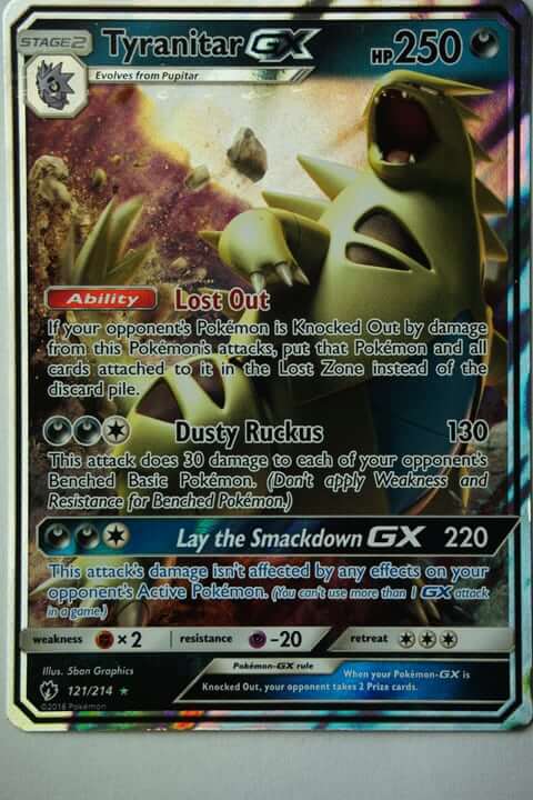Tyranitar GX 121/214