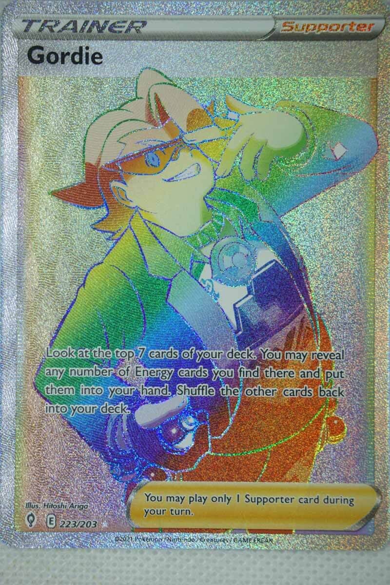 Gordie 223/203 Hyper Rare - Evolving Skies enkeltkort