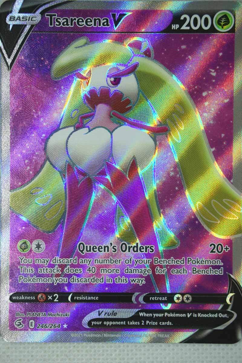 Tsareena V 246/264 Full Art - Fusion Strike enkeltkort Tsareena V 246/264 Full Art - Fusion Strike enkeltkort
