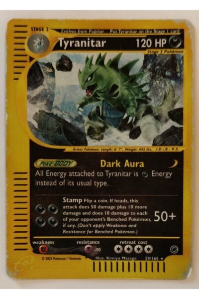 Tyranitar 29/165 Rare Holo-kort fra Expedition Base Set, illustreret af Kimiya Masago