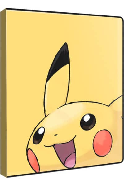 Gul Pikachu A4 Mappe til 180 kort – set skråt forfra
