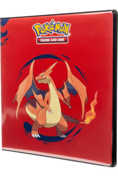 Mega Charizard X og Mega Charizard Y Ringbind inklusiv 20 lommer – set skråt forfra